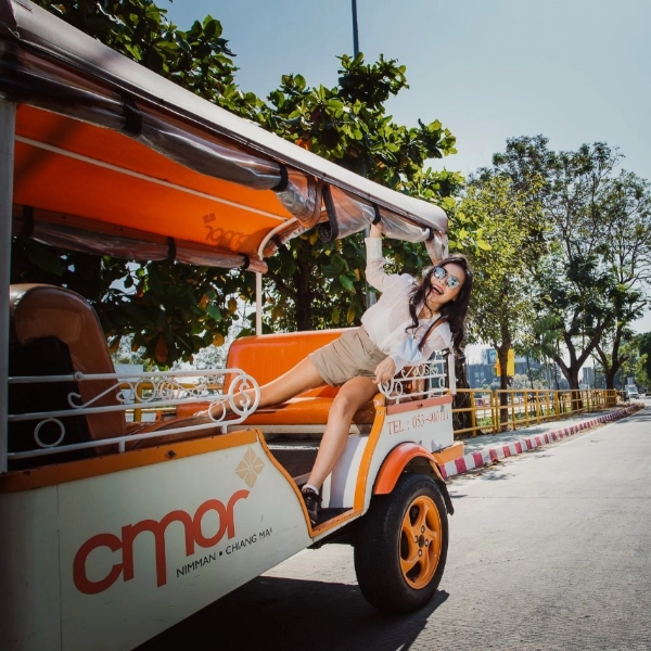 Free Tuk-Tuk Service to Maya Mall