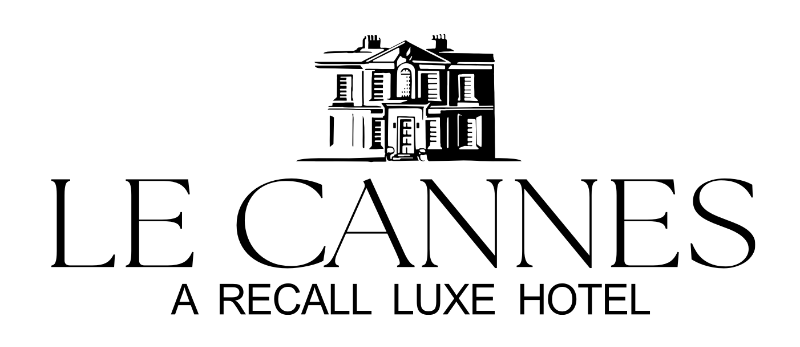 A detailed description of the image
